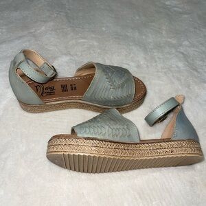 Handmade Women Artisanal Green Platform Sandals with Ankle Strap